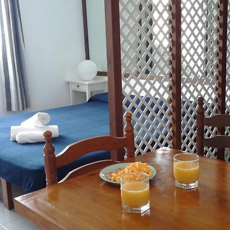 Estel Blanc Apartments - Adults Only Cala'N Blanes  Bagian luar foto