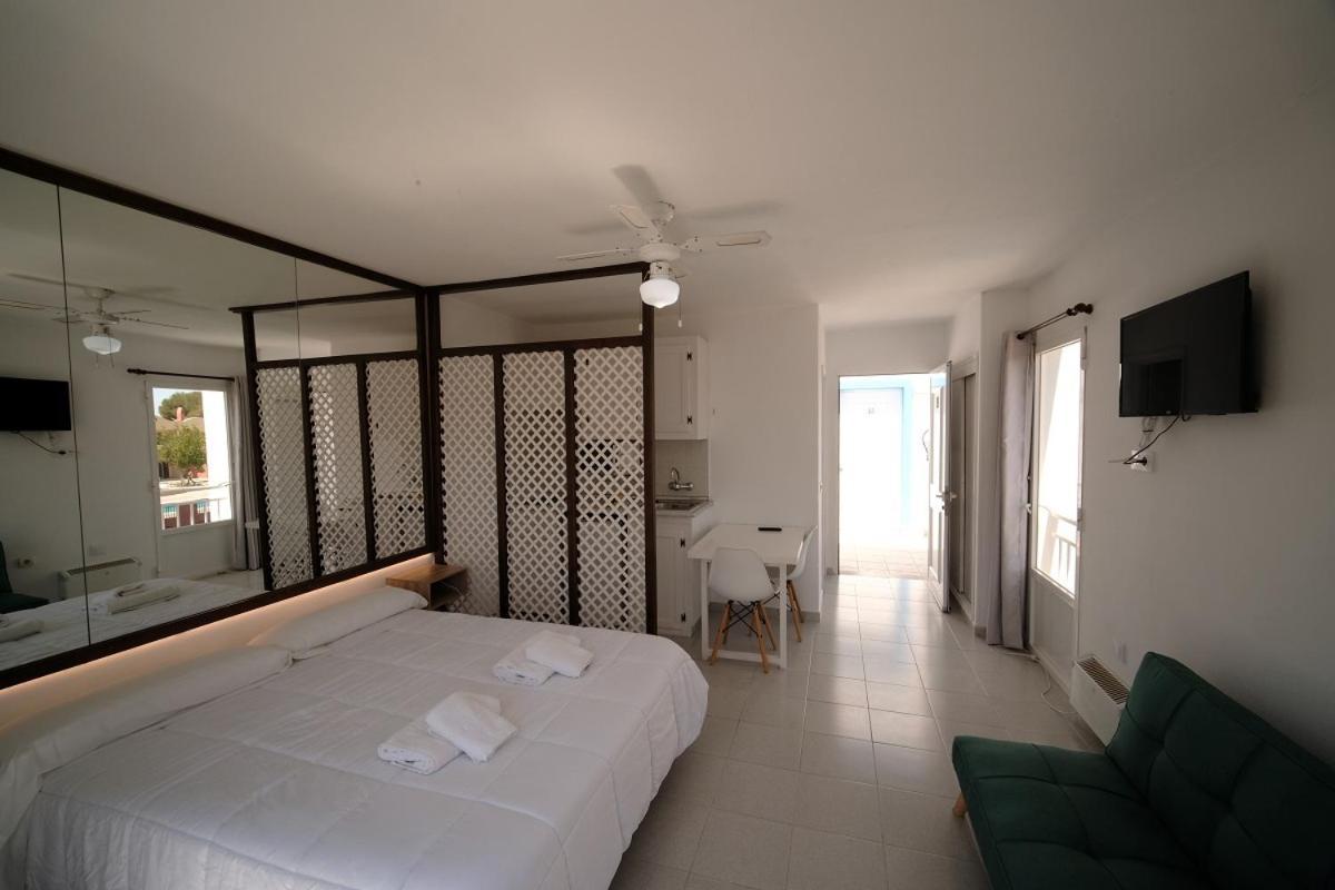 Estel Blanc Apartments - Adults Only Cala'N Blanes  Bagian luar foto